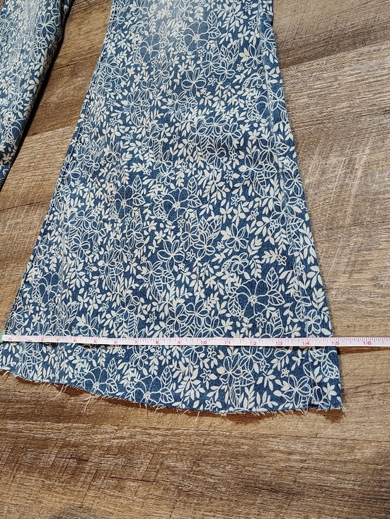 Altar'd State Womens Boho Flare Jeans Size 31 Blue Denim Floral Bell Bottom - Picture 12 of 12